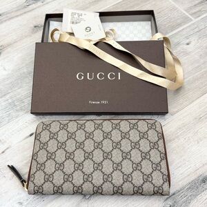 Gucci GG Supreme Tan Monogram Organizer Wallet